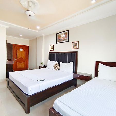 Hotel Crown Inn Multan Dış mekan fotoğraf