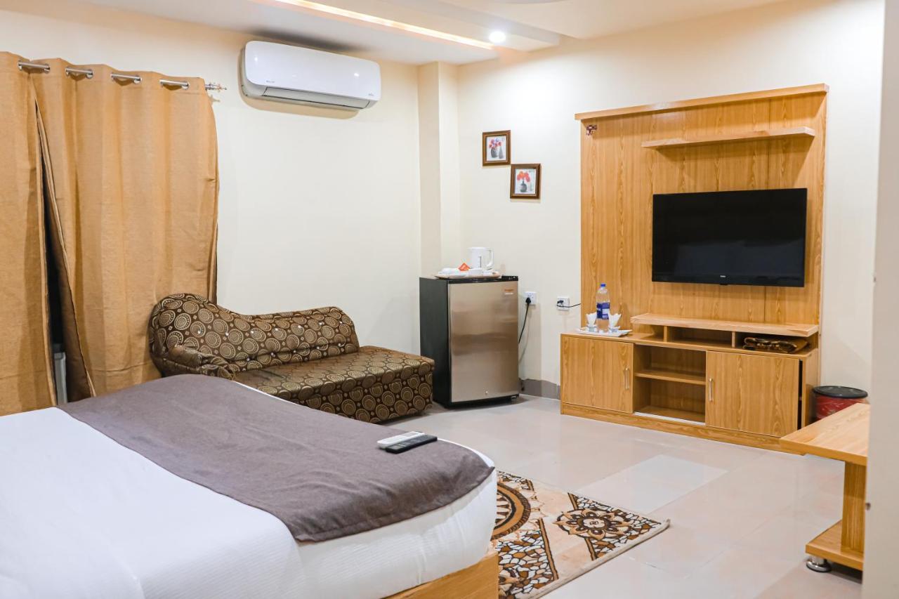Hotel Crown Inn Multan Dış mekan fotoğraf