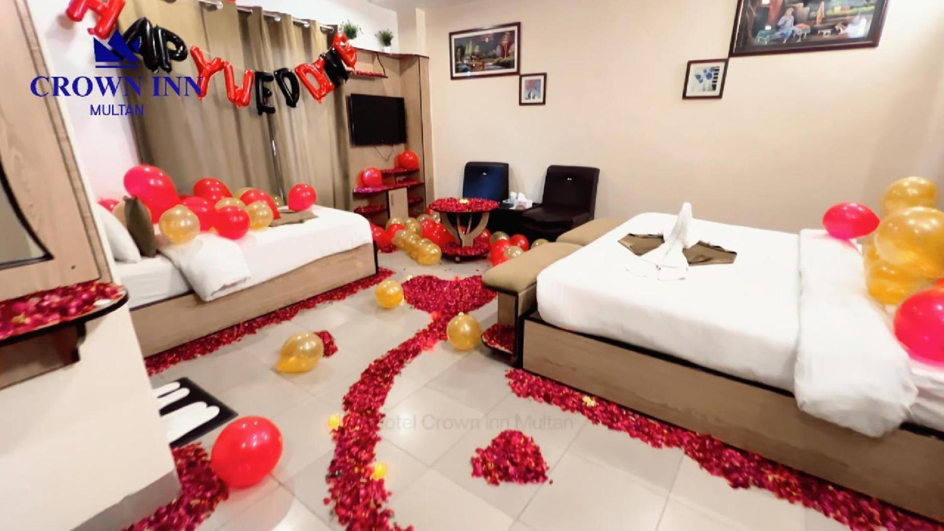 Hotel Crown Inn Multan Dış mekan fotoğraf