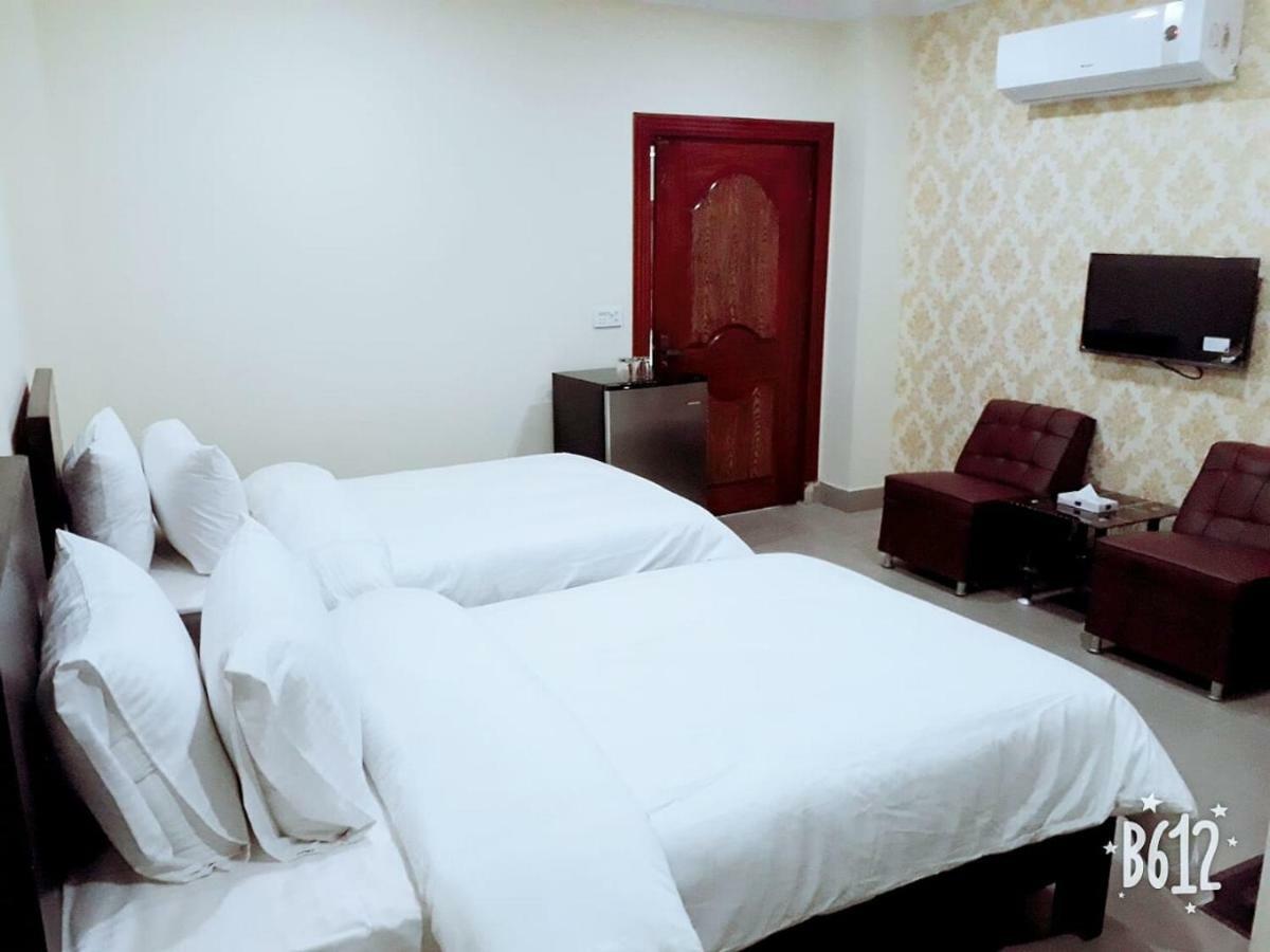 Hotel Crown Inn Multan Dış mekan fotoğraf