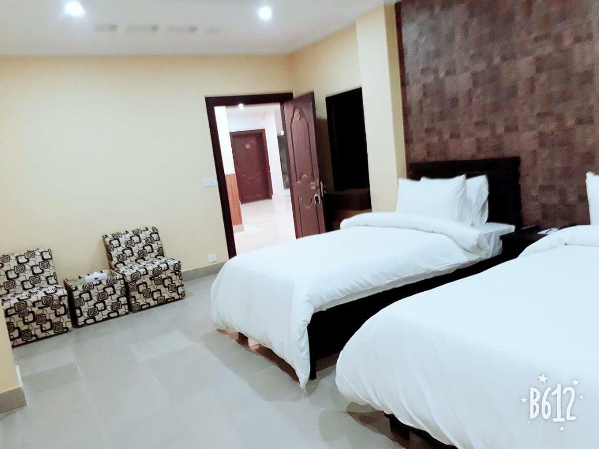 Hotel Crown Inn Multan Dış mekan fotoğraf
