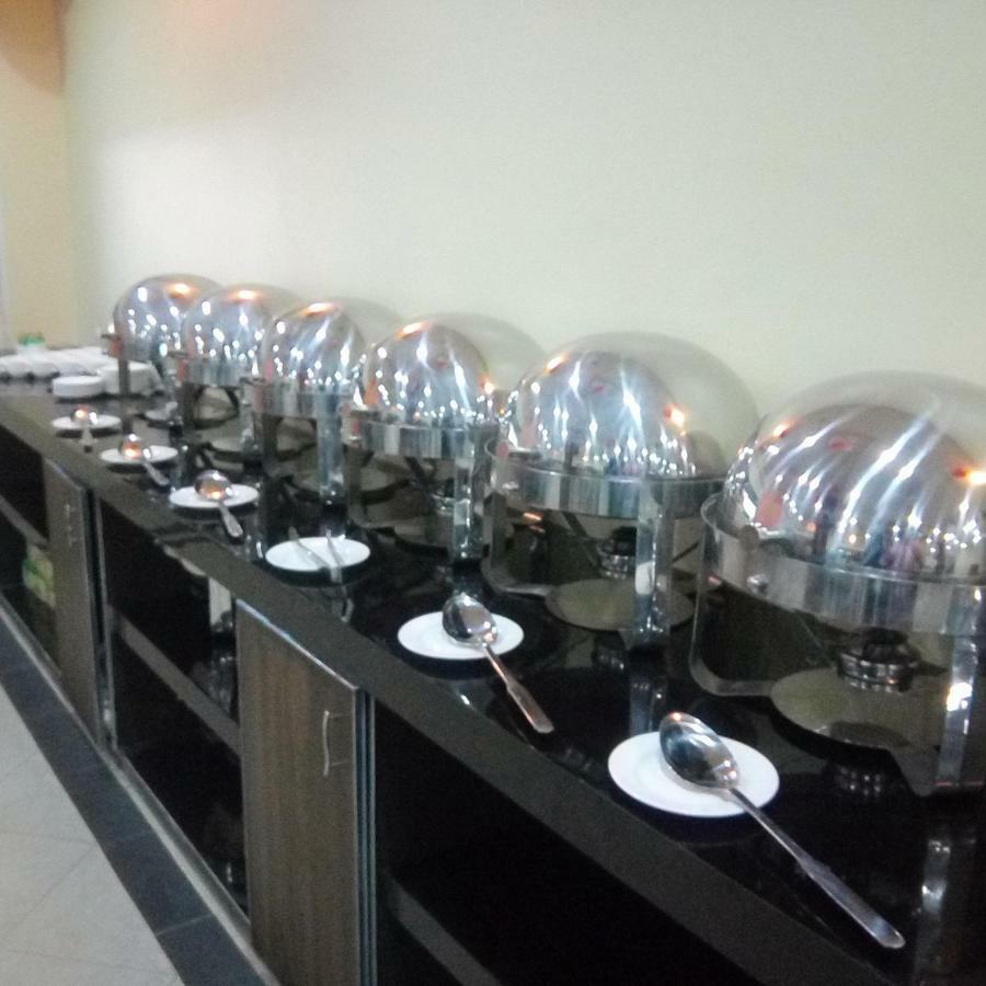 Hotel Crown Inn Multan Dış mekan fotoğraf