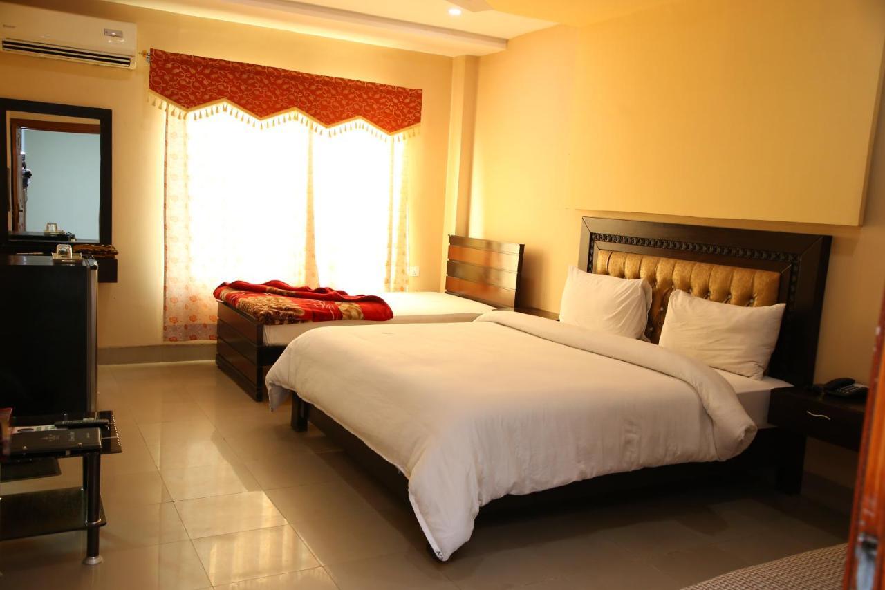 Hotel Crown Inn Multan Dış mekan fotoğraf